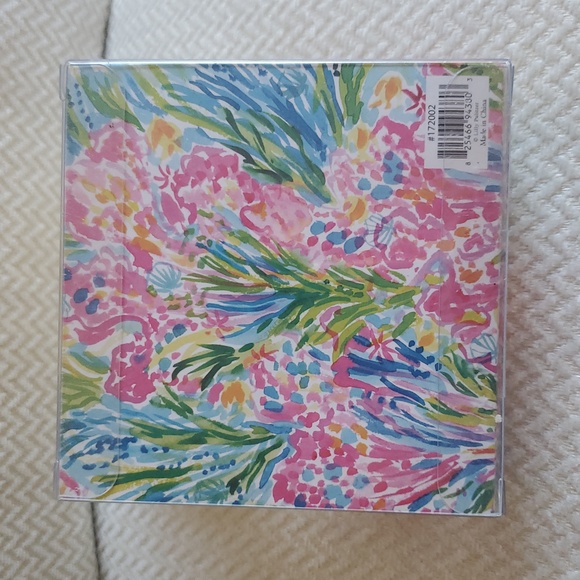 Lilly Pulitzer Bottle Opener/Fan Sea Pants - Picture 3 of 7